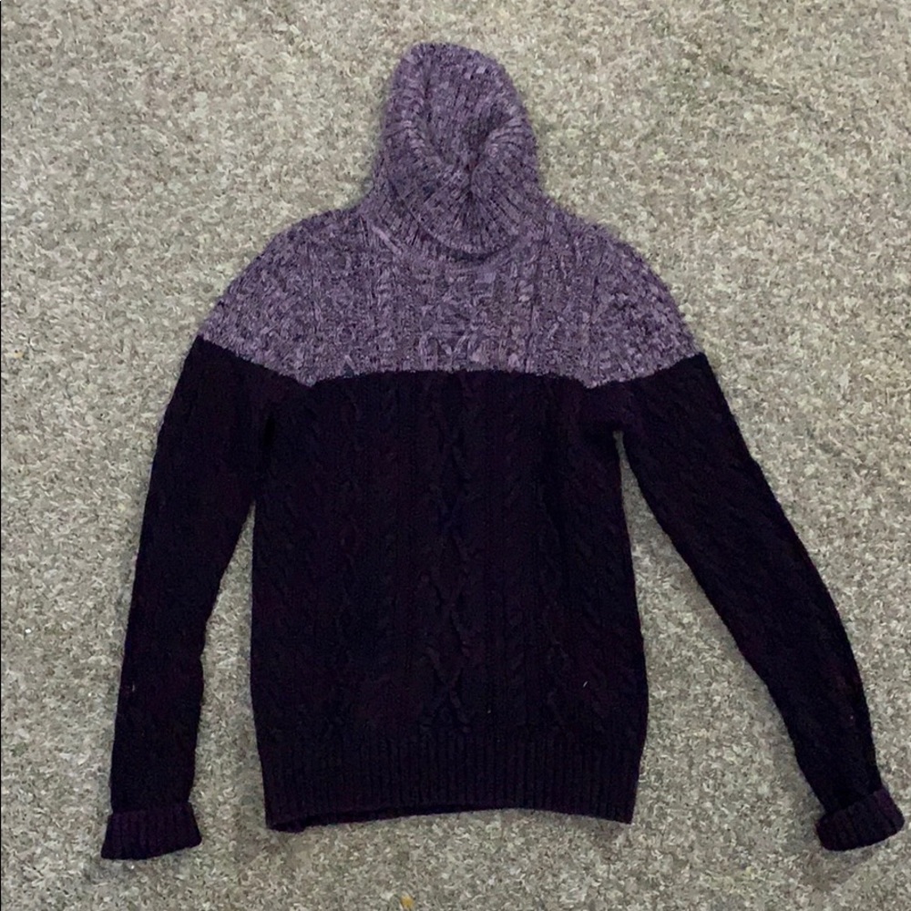 Croft and barrow two-toned turtle neck sweater